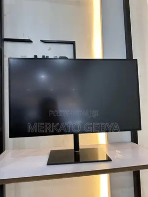 Lenovo 27” QHD Monitor – Clear. Sharp. Professional.