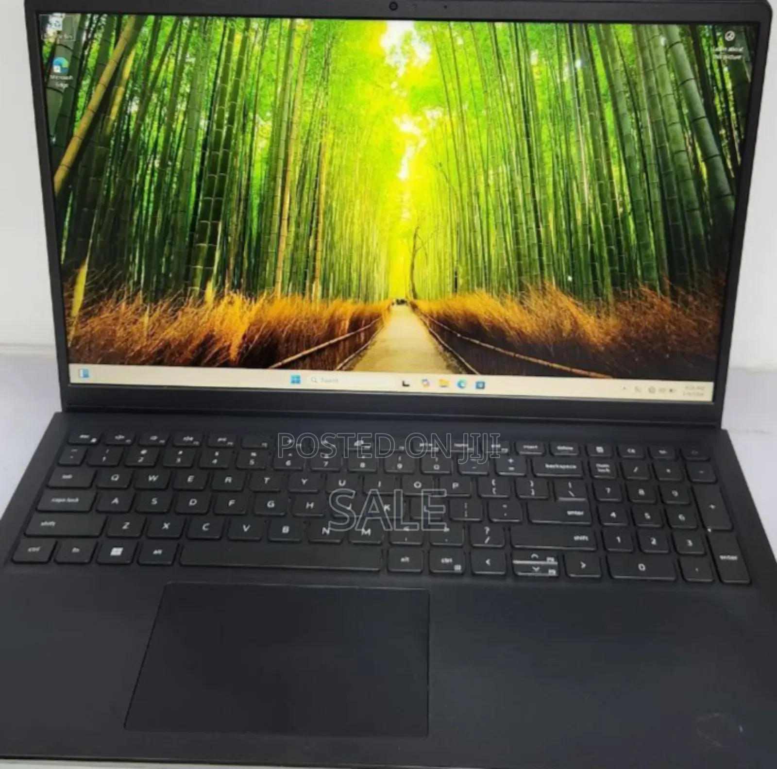 New Laptop Dell Inspiron 15 8GB Intel Core i5 SSD 256GB