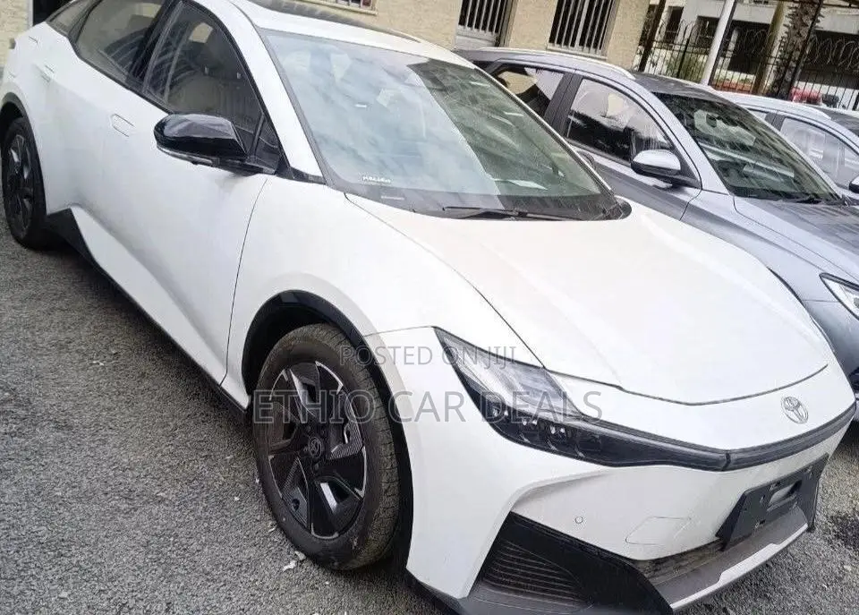 Toyota bZ3 2024 White
