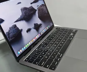 New Laptop Apple MacBook Pro 2019 8GB Intel Core i5 SSD 128GB