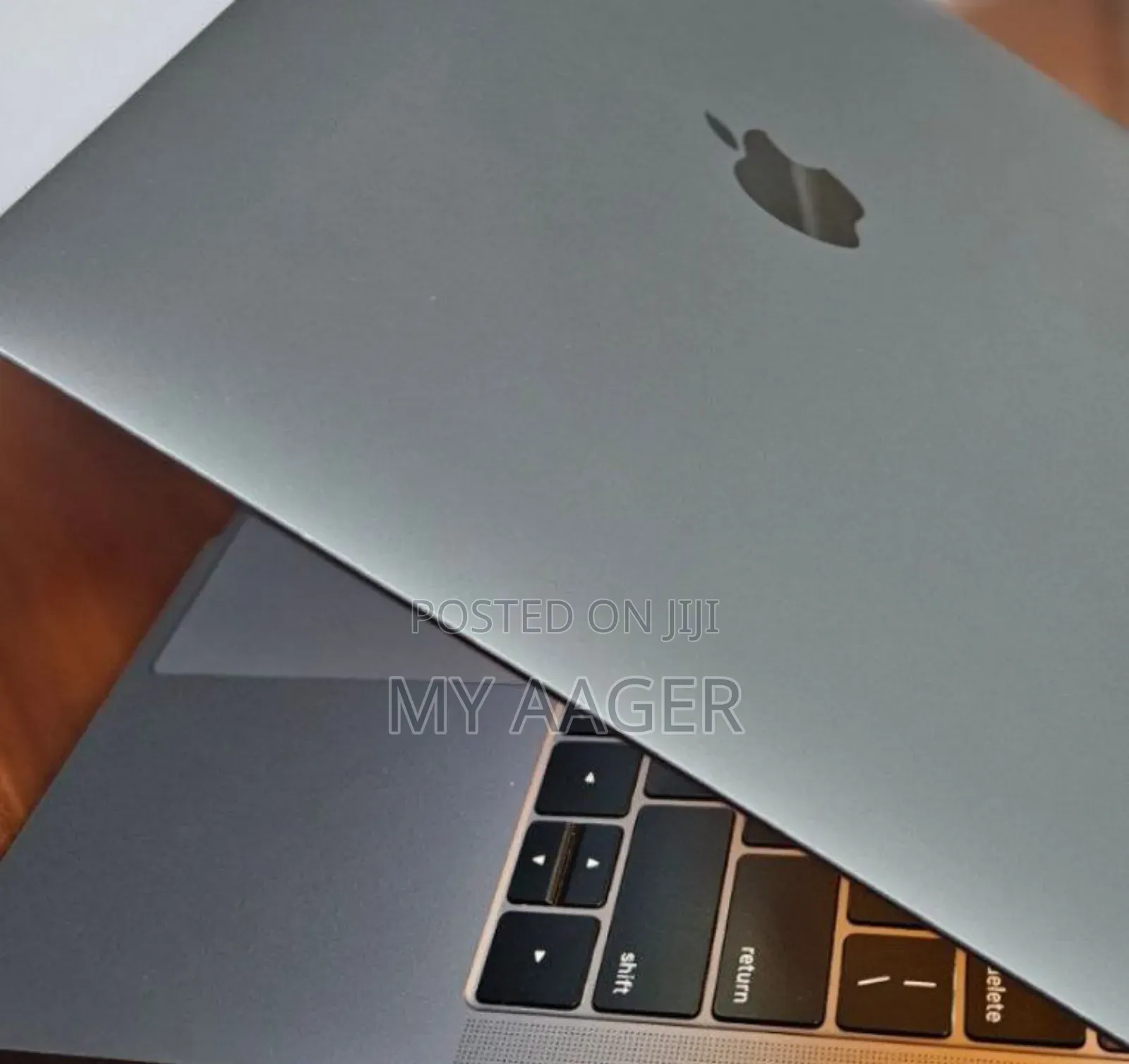 New Laptop Apple MacBook Pro 2019 8GB Intel Core i5 SSD 128GB