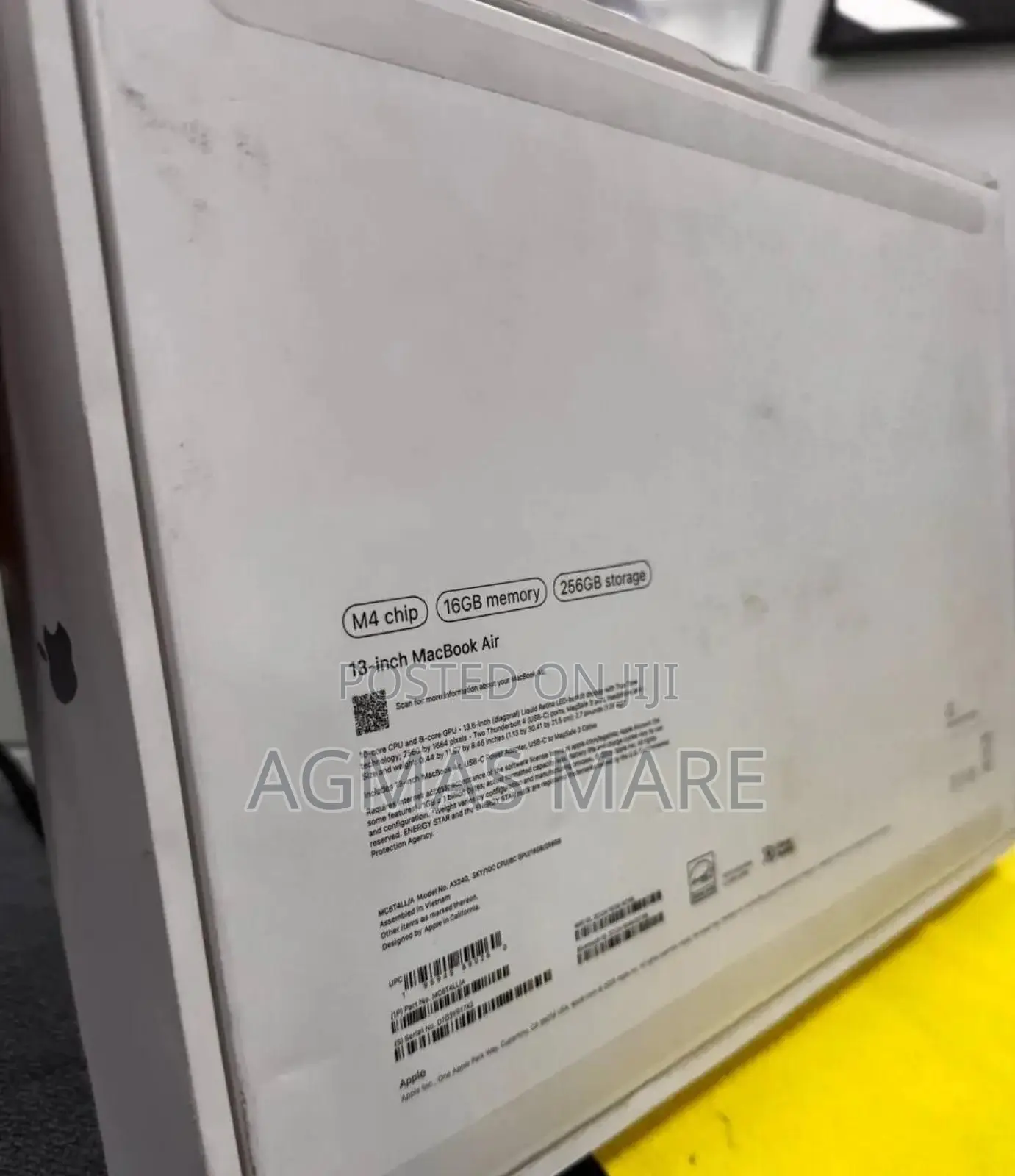 New Laptop Apple MacBook Air 2025 M4 13-inch 16GB Apple M4 SSD 256GB