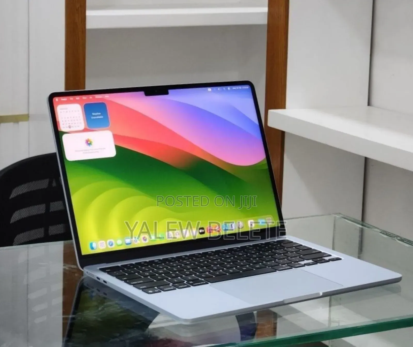 New Laptop Apple MacBook Air 2025 M4 13-inch 16GB Apple M4 SSD 256GB