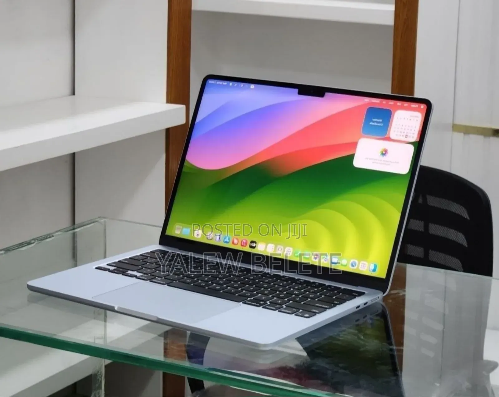 New Laptop Apple MacBook Air 2025 M4 13-inch 16GB Apple M4 SSD 256GB