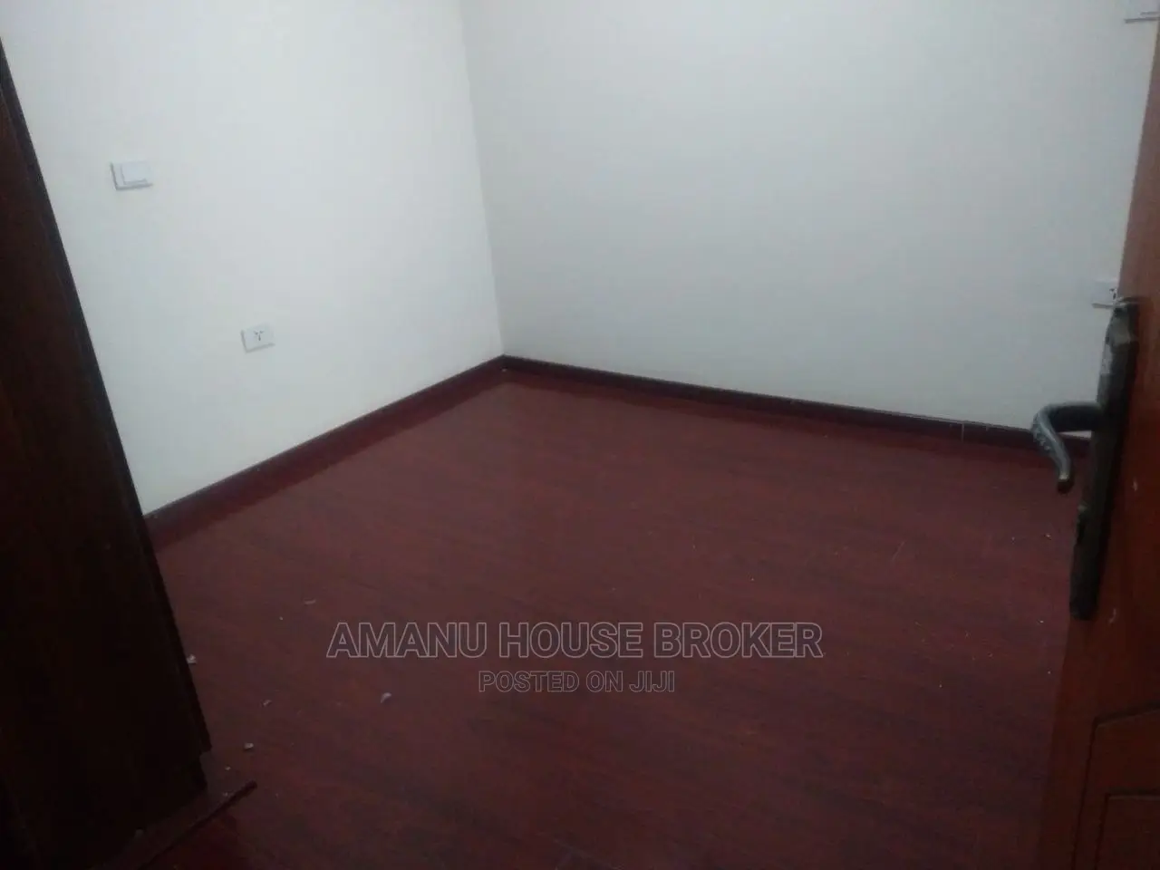 አስቸኳይ የሚሸጥ አፓርትመንት 152sqm 3bedrooms