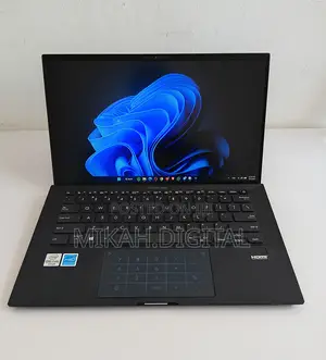 Laptop Asus ExpertBook B9 B9400CBA 16GB Intel Core i7 SSD 512GB