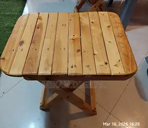 Folding Mini Coffee Tables | Mini Wood Tables for Cafe