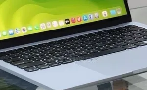 New Laptop Apple MacBook 16GB Apple M4 Pro SSD 256GB