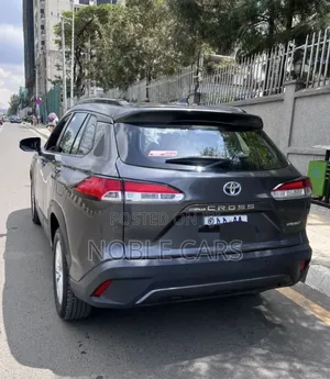 Toyota Corolla Cross Hybrid 2024 Gray