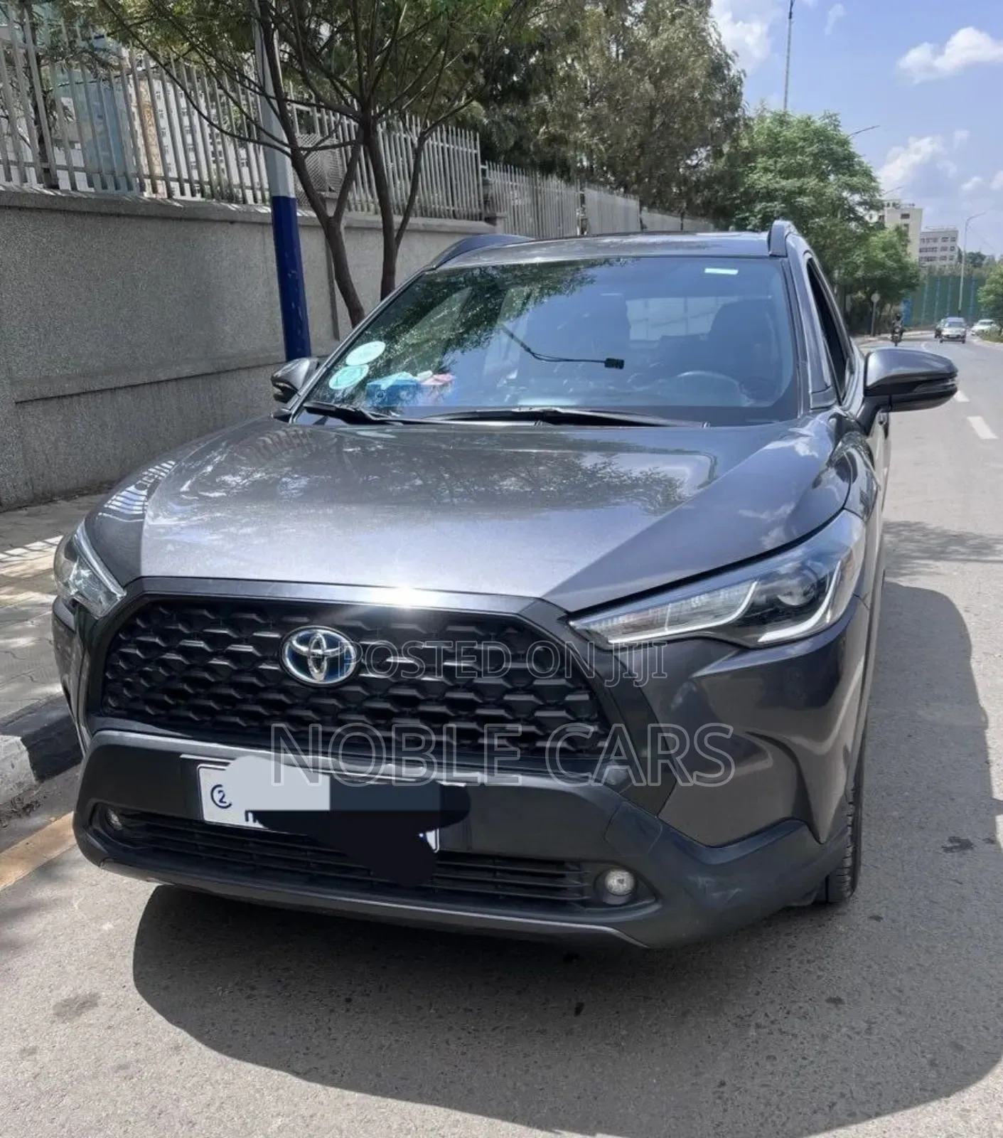 Toyota Corolla Cross Hybrid 2024 Gray