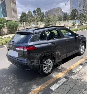 Toyota Corolla Cross Hybrid 2024 Gray