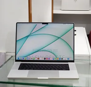 New Laptop Apple MacBook Pro 2021 M1 16GB Apple M1 Pro SSD 512GB