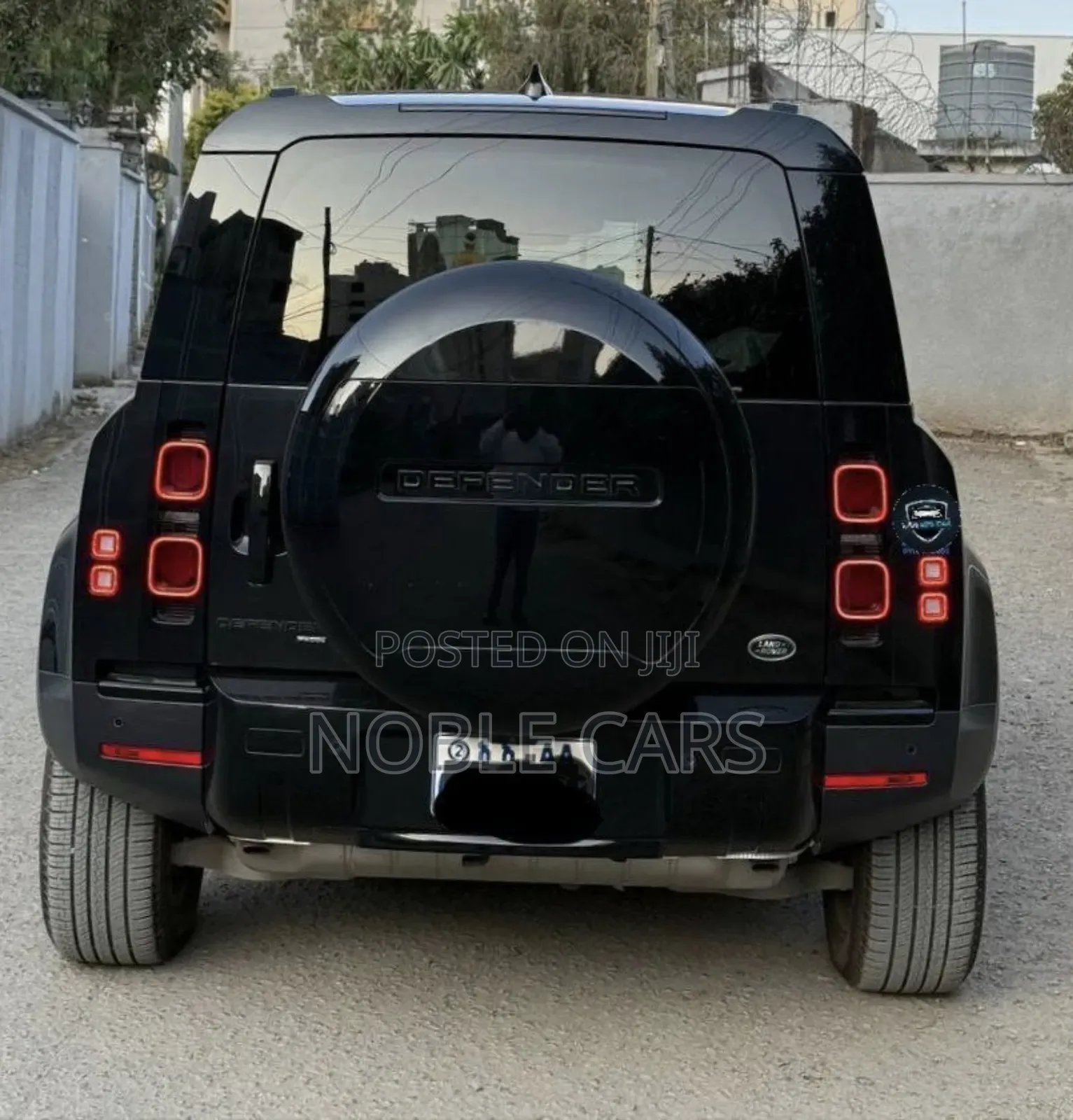 Land Rover Defender 2025 Matt Black