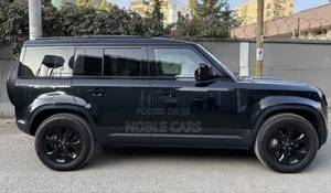 Land Rover Defender 2025 Matt Black