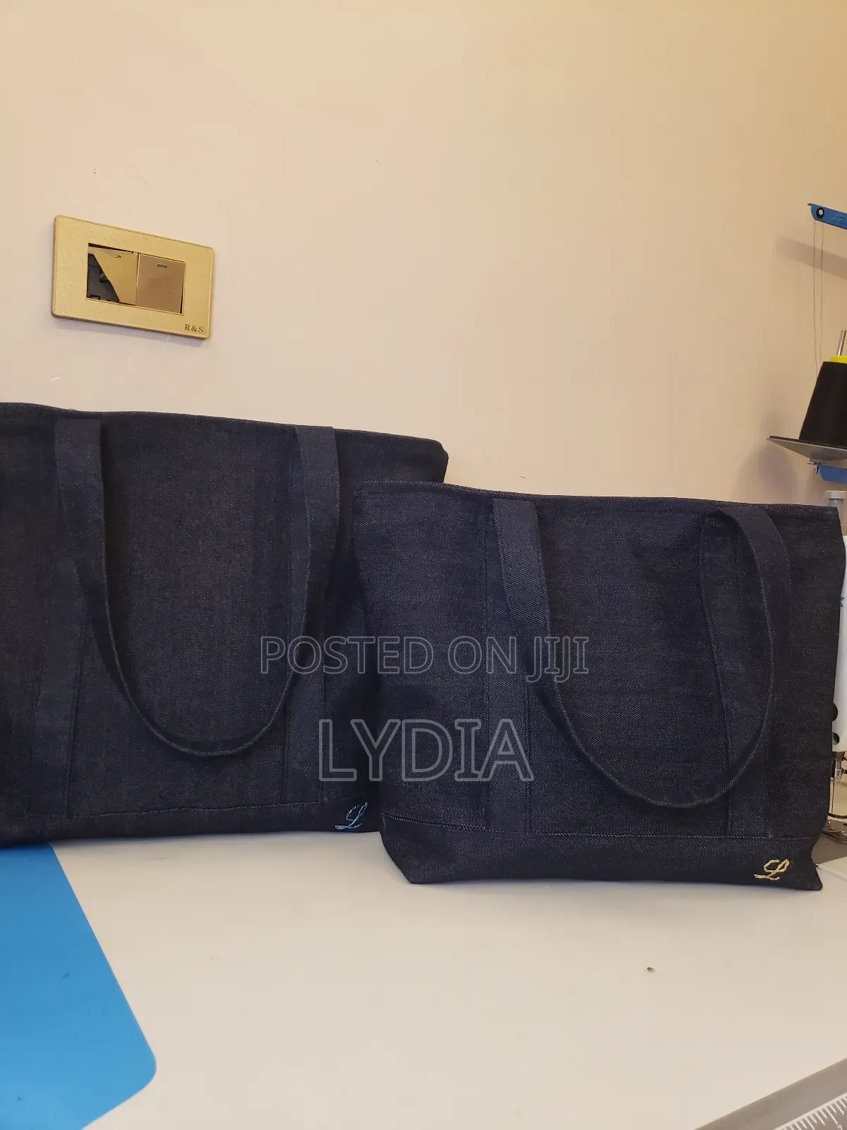 Lyd Tote Bags