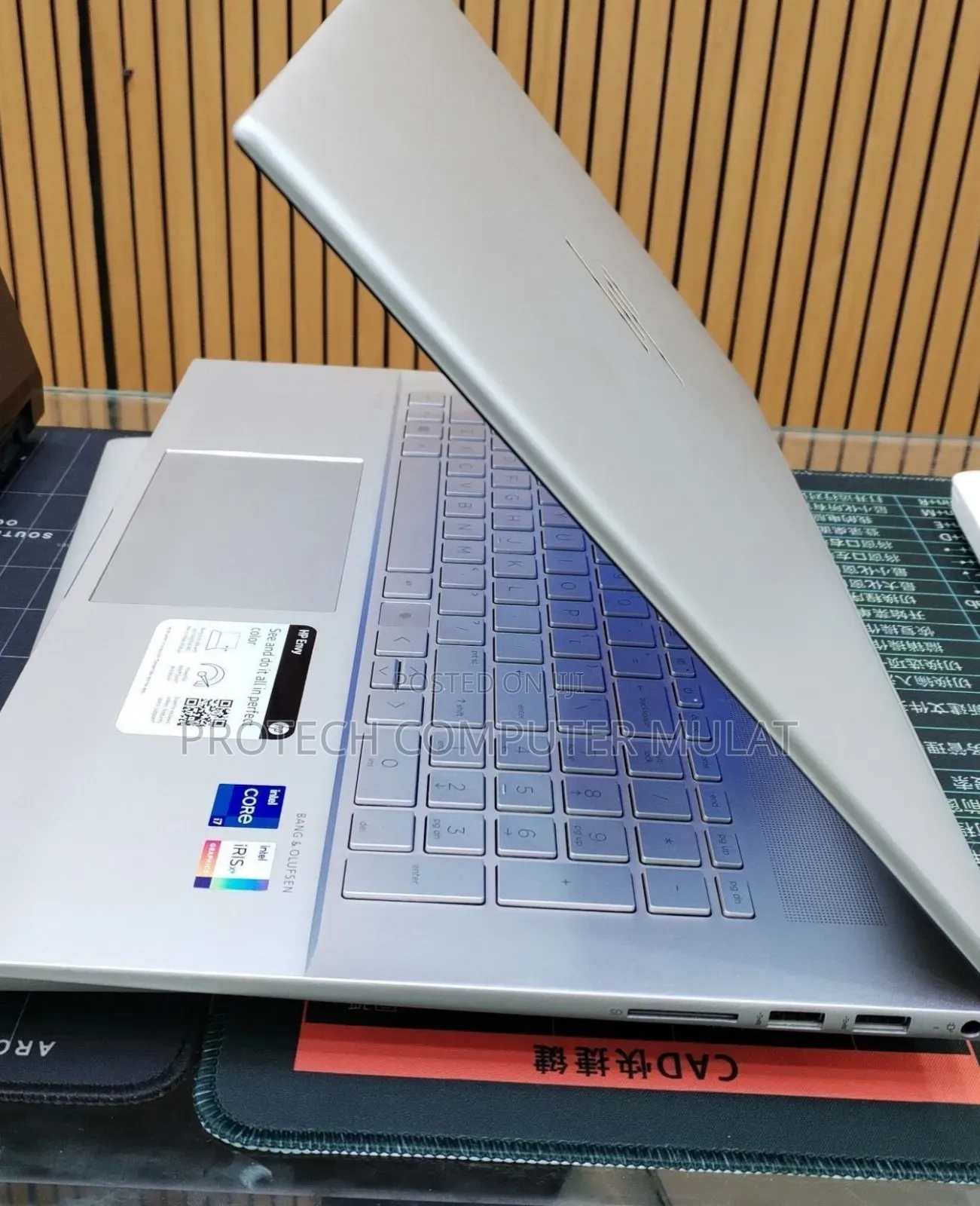 New Laptop HP Envy 17 12GB Intel Core i7 SSD 512GB