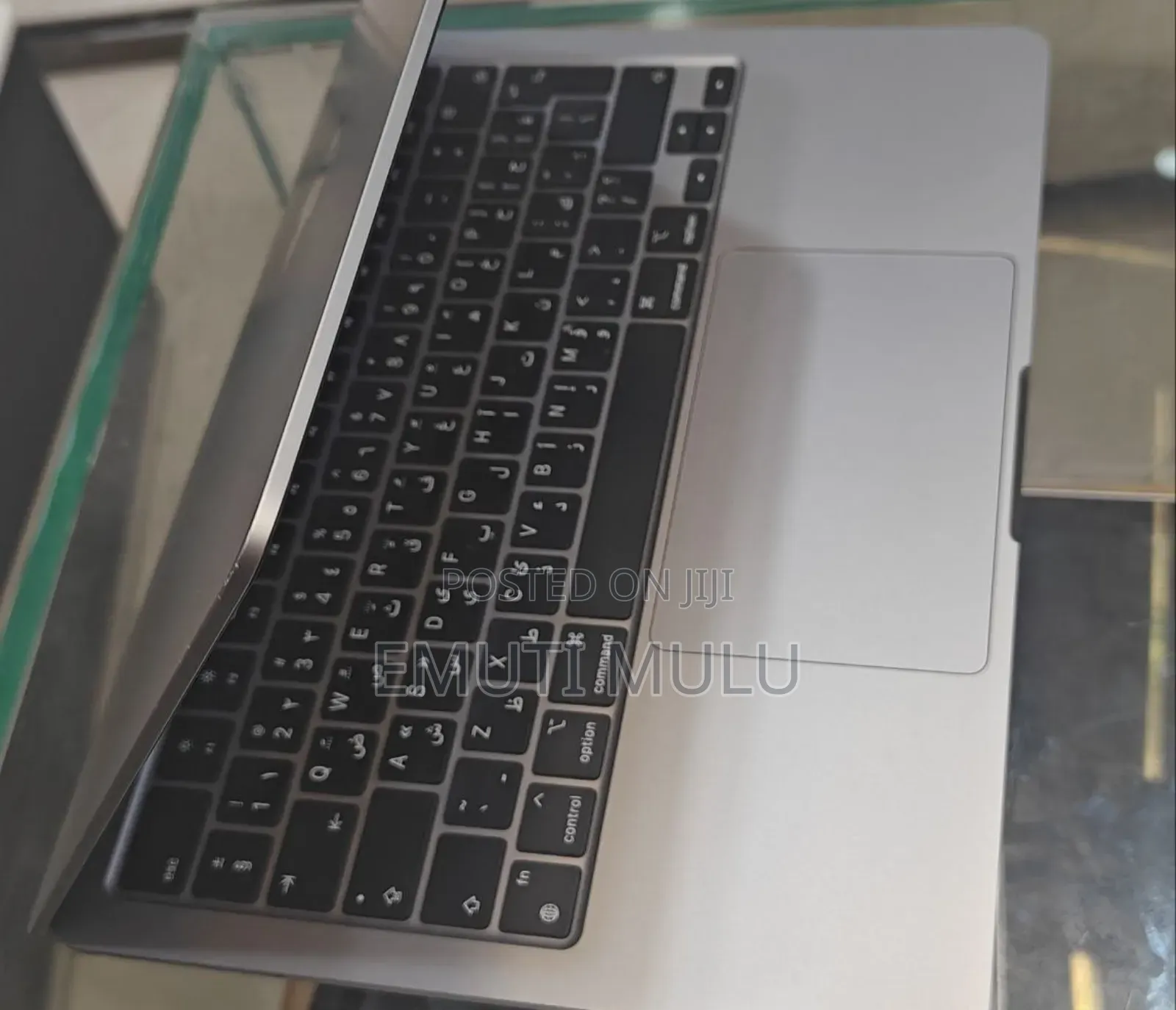 New Laptop Apple MacBook Air 2022 M2 8GB Intel Core i7 SSD 512GB
