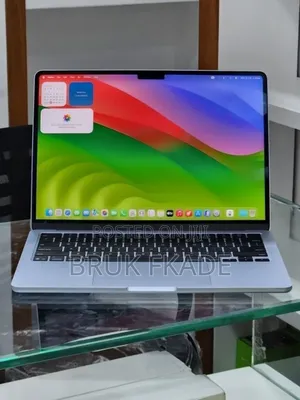 New Laptop Apple MacBook Air 2025 M4 13-inch 16GB Apple M4 SSD 256GB