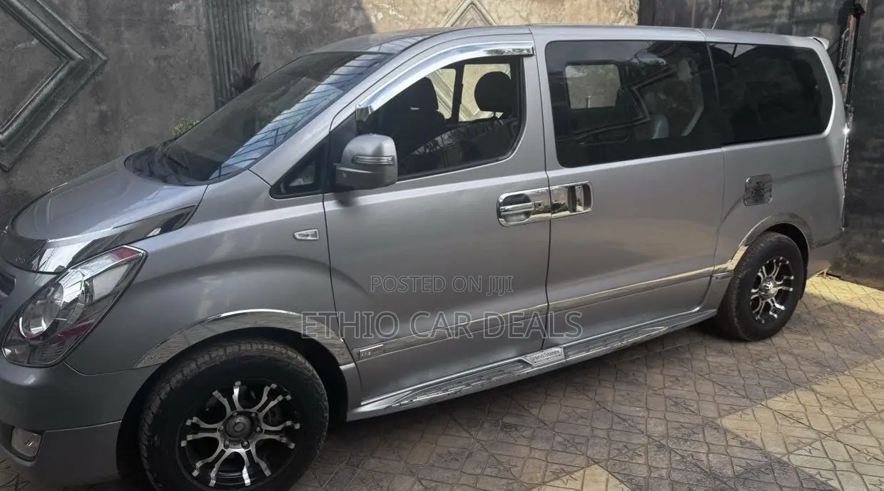 Hyundai Starex 2016 Silver