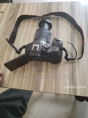 Canon Eos R7