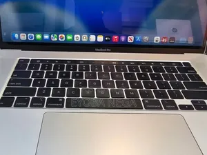 New Laptop Apple MacBook Pro 2019 16GB Intel Core i7 SSD 512GB