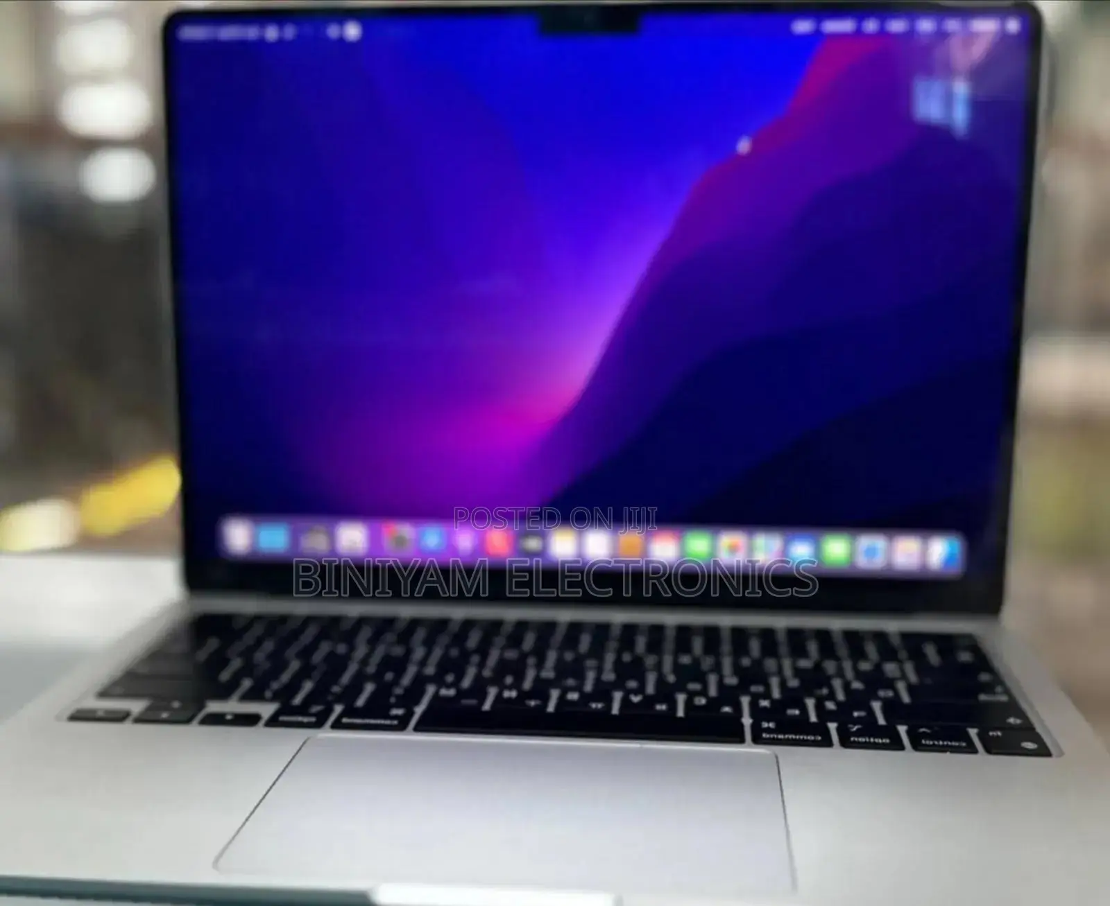 New Laptop Apple MacBook Air 2022 M2 8GB Apple M2 SSD 256GB
