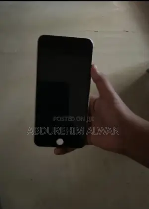 Apple iPhone 8 Plus 64 GB White
