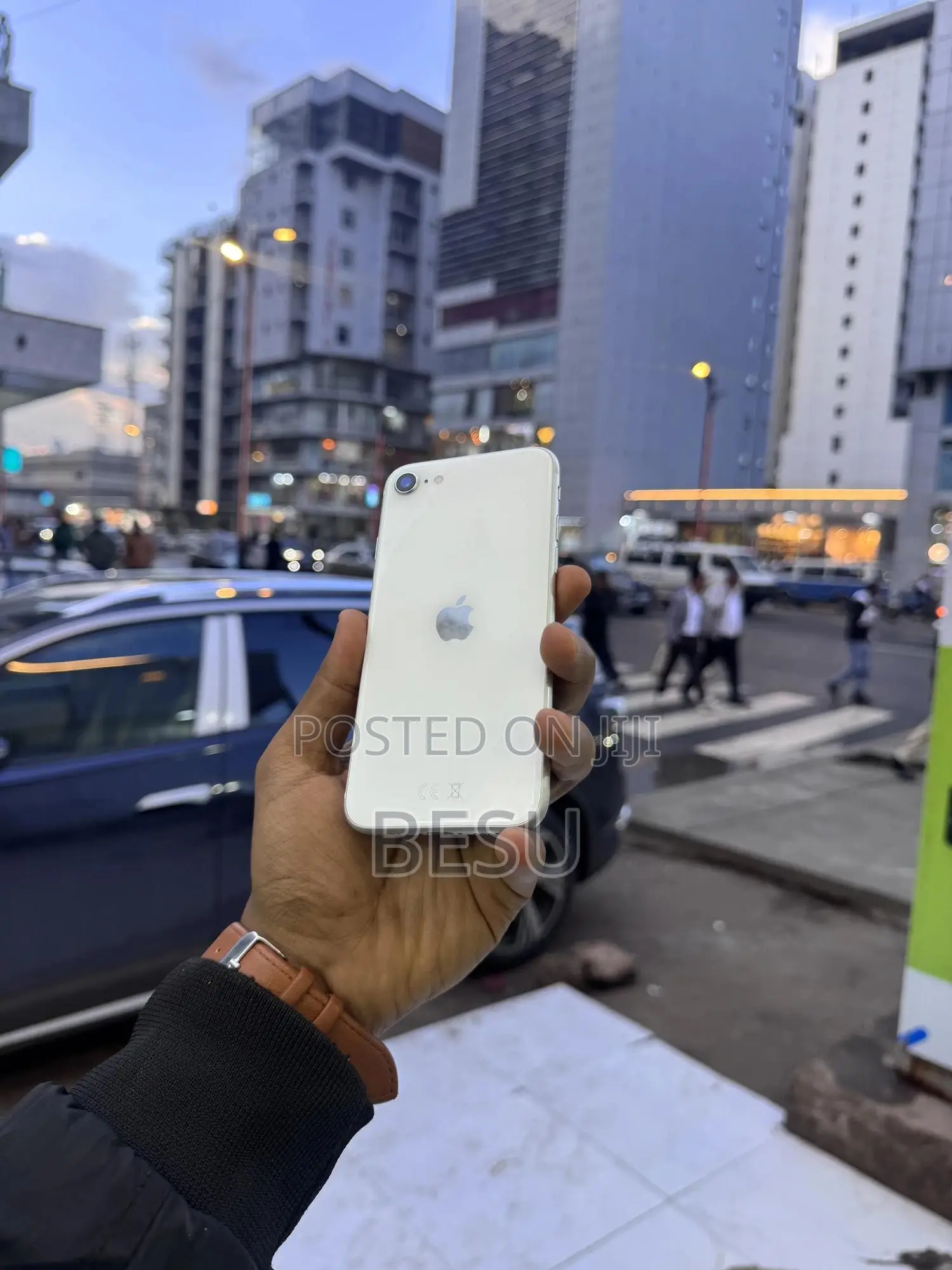 Apple iPhone SE (2020) 64 GB White