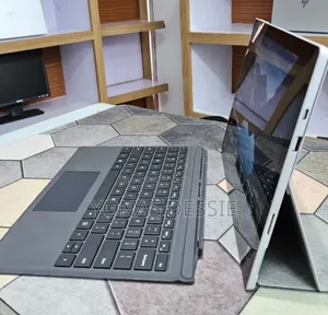 New Laptop Microsoft Surface Pro 7+ 16GB Intel Core i7 SSD 256GB