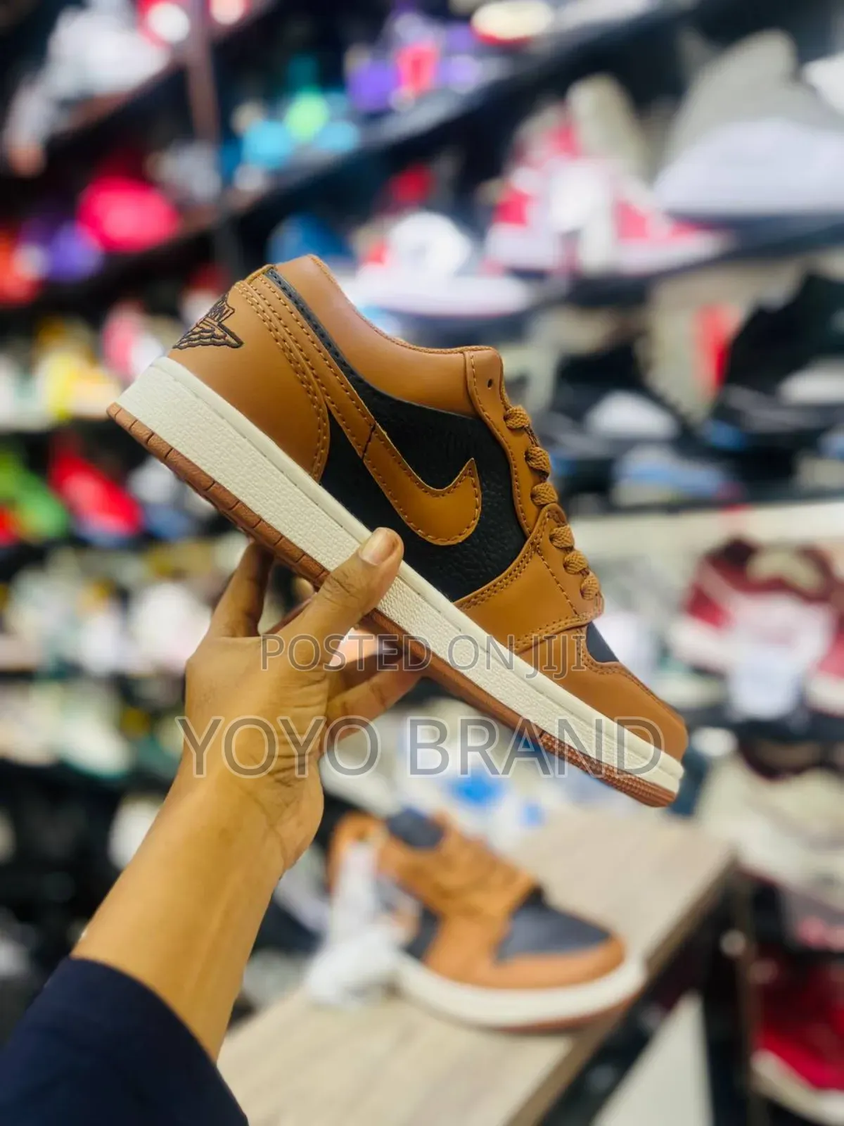 Nike Air Jordan 1 Low Se Flax /Baroque Brown Fashion Sneaker