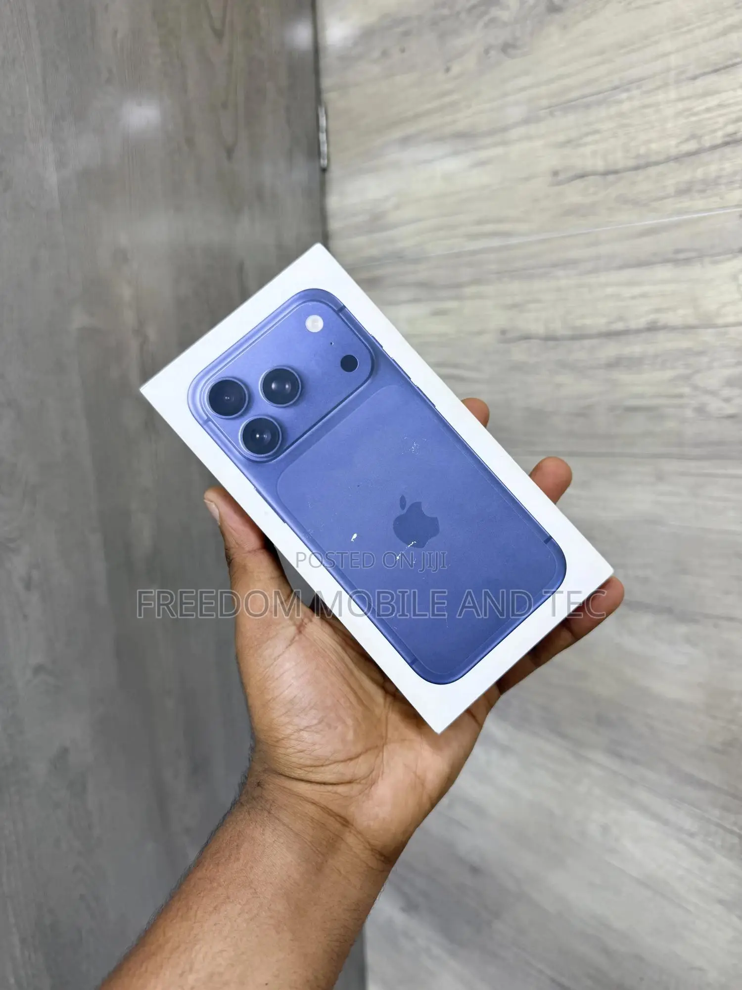 New Apple iPhone 17 Pro 256 GB Blue
