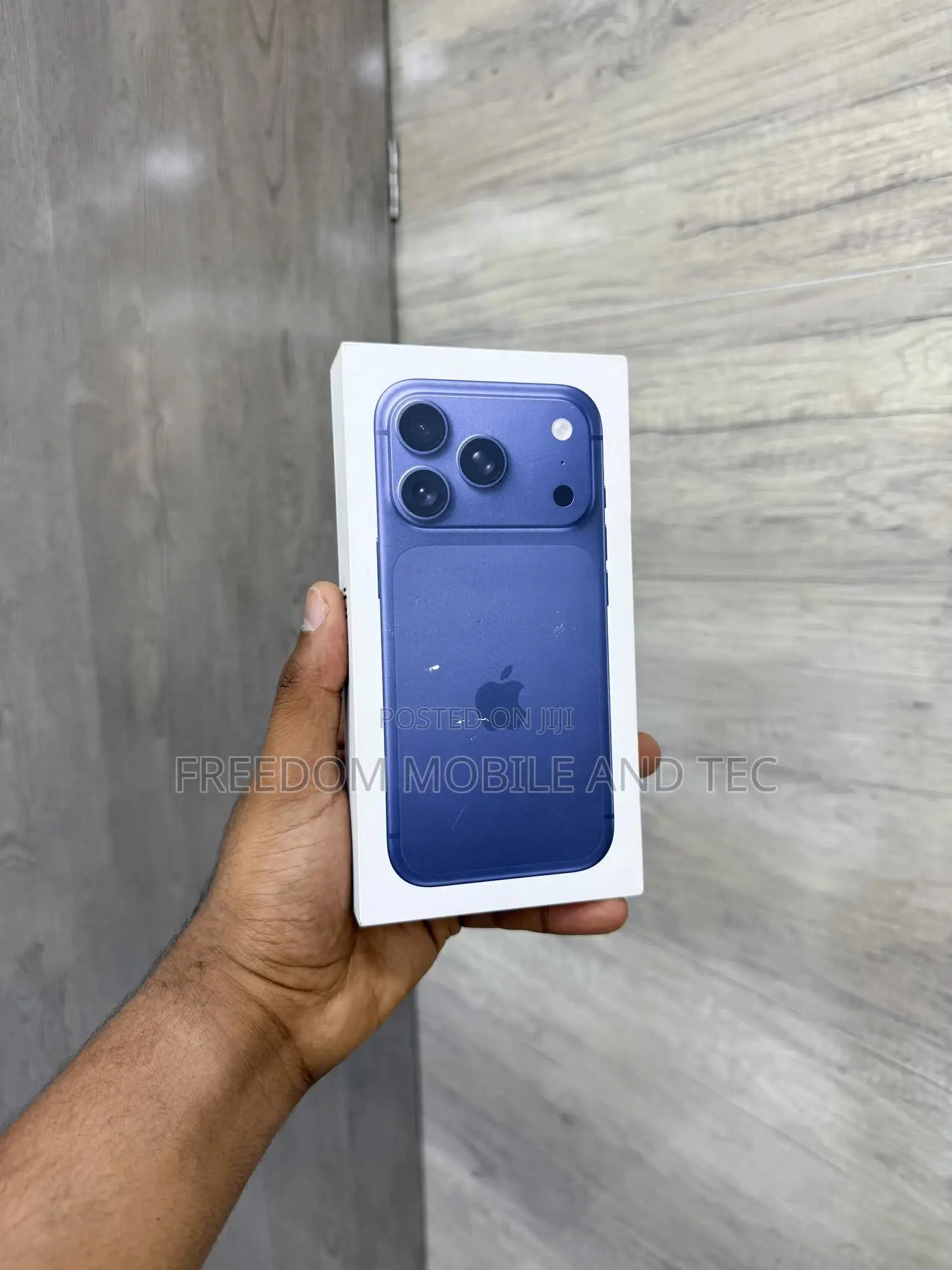 New Apple iPhone 17 Pro 256 GB Blue