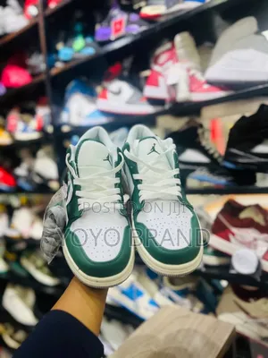 Nike Air Jordan 1 Low Se "Oxidized Green Unisex Fashion Sneaker