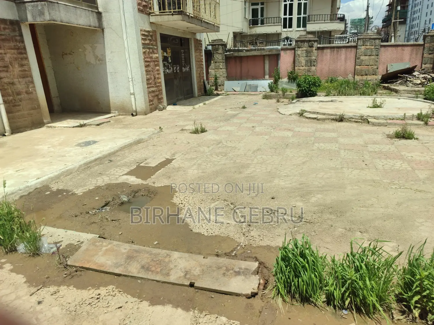 G+1 House Rent for Resturant Car Washing Car Show Room and Other
