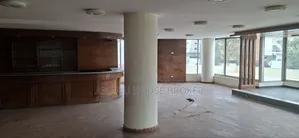Urgently Available for Rent for Restaurant 900sqm, 3rd Floor