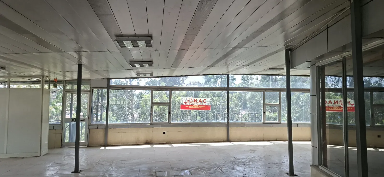 Urgently Available for Rent for Restaurant 900sqm, 3rd Floor