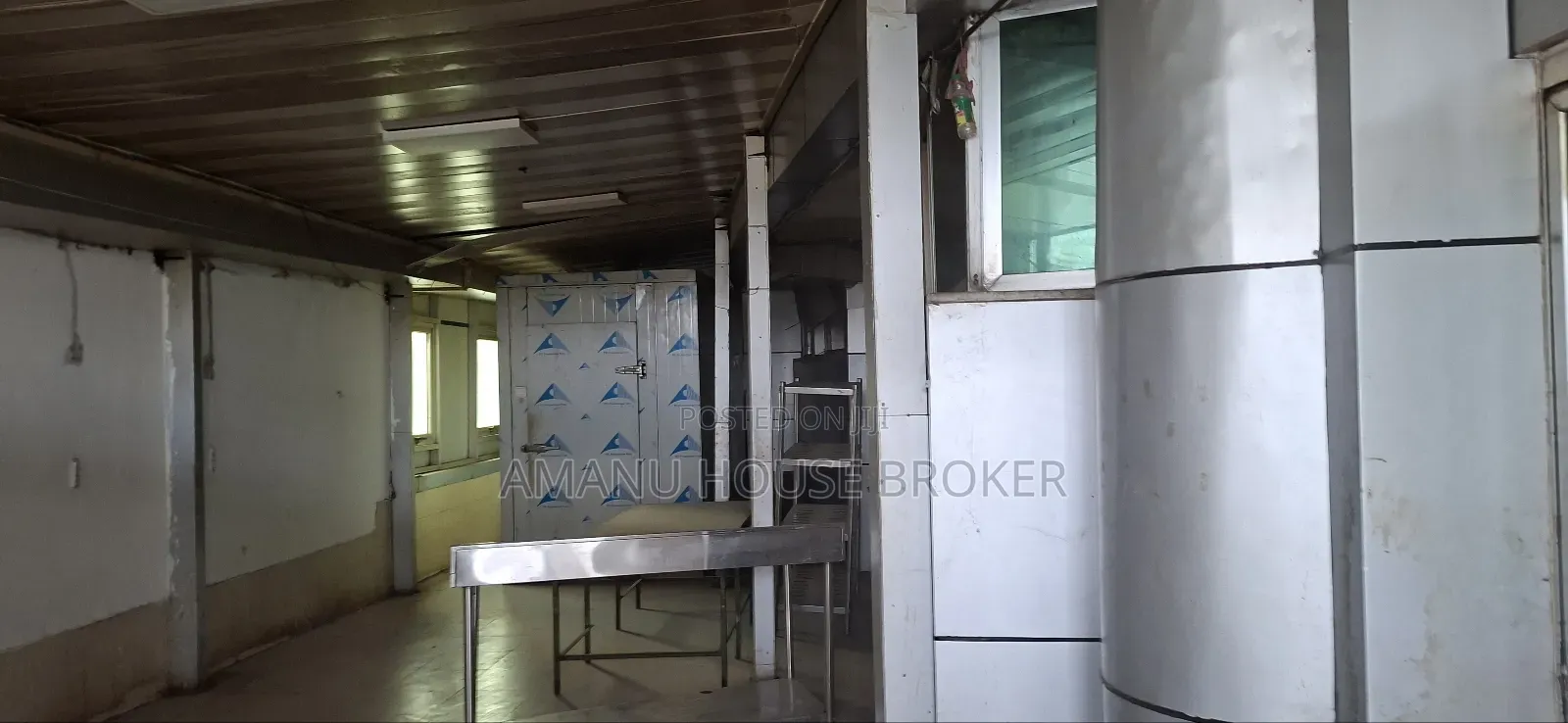 Urgently Available for Rent for Restaurant 900sqm, 3rd Floor