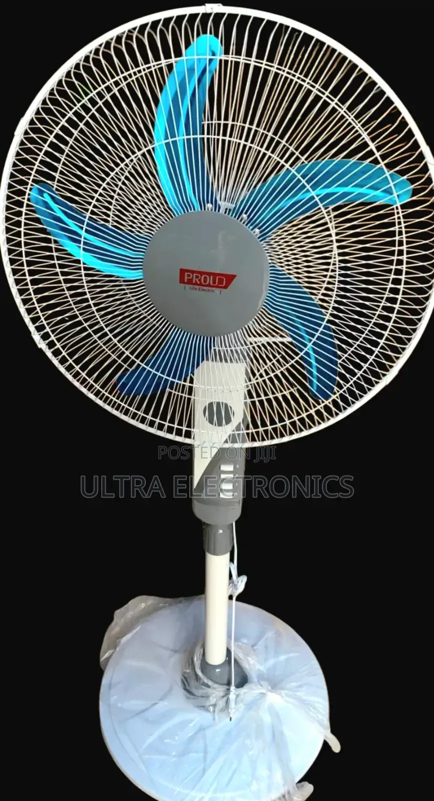 Proud Ceramic 5-wing Pedestal Fan. Features 5 Powerful Blades