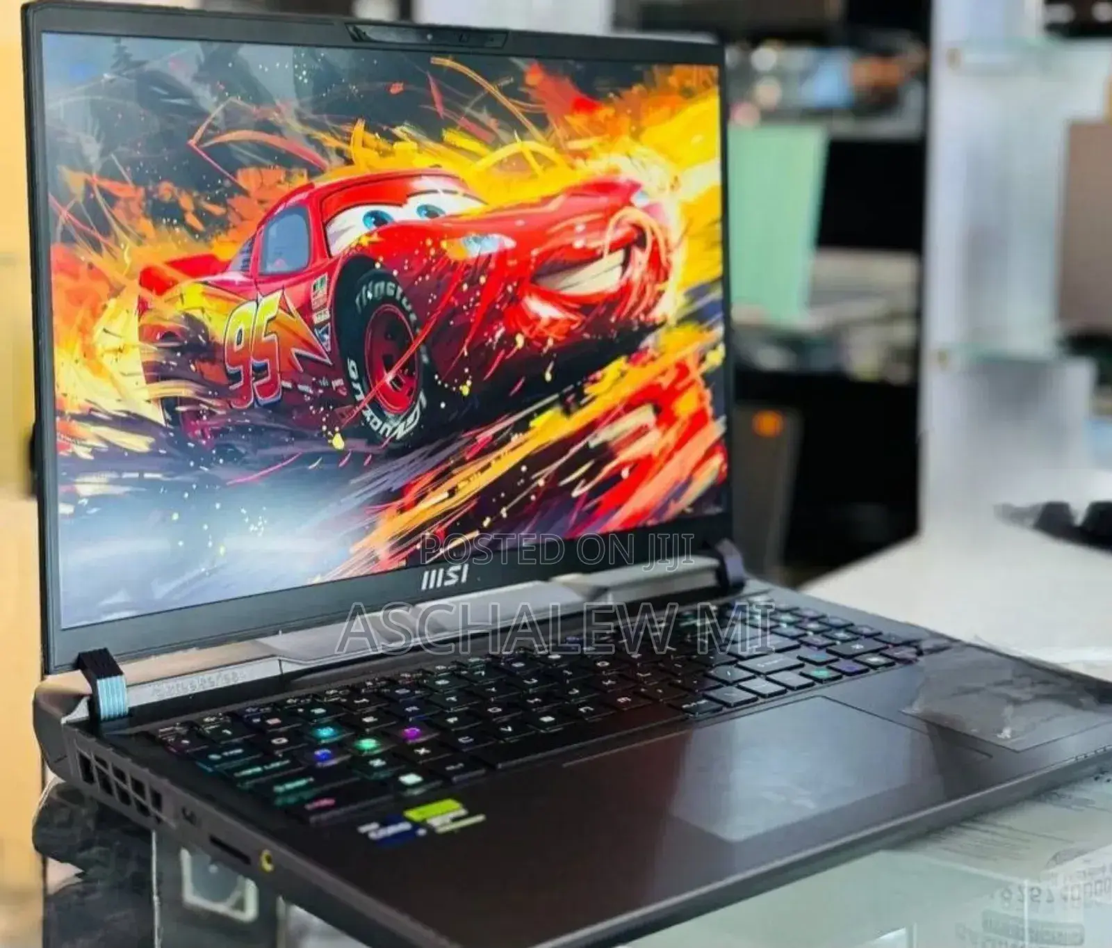 New Laptop MSI Vector 16 HX AI A2XWIG 16GB Intel Core i9 SSD 1T