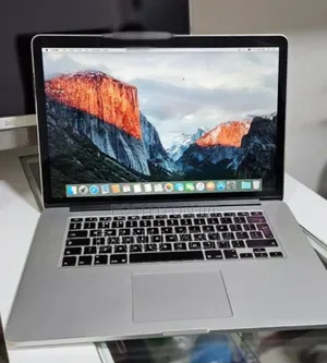 New Laptop Apple MacBook Pro 2015 16GB Intel Core i7 SSD 256GB