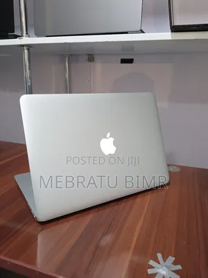 New Laptop Apple MacBook Air 2015 8GB Intel Core i5 SSD 256GB