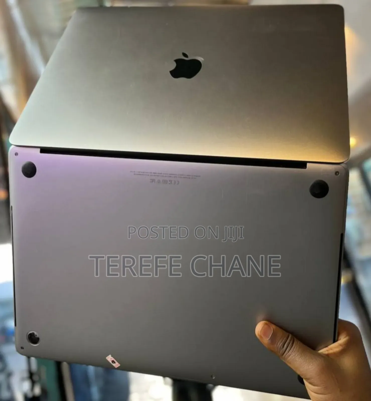 New Laptop Apple MacBook Pro 2018 8GB Intel Core i5 SSD 256GB