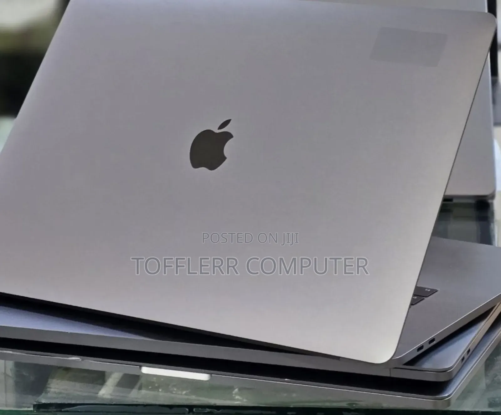 New Laptop Apple MacBook Pro 2019 16GB Intel Core i7 SSD 512GB