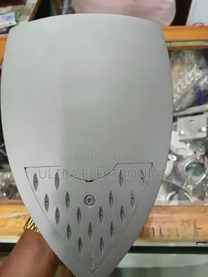 Silver Star Es-300 Gravity Feed Steam Iron. It Operates at 220 Volts