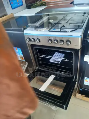 Alpha 60cm by 60cm Freestanding Oven. Floor