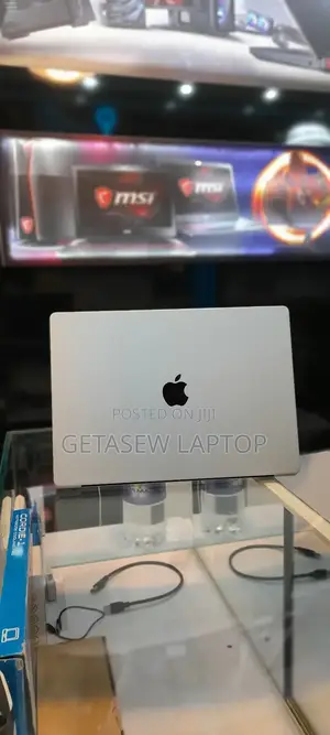 New Laptop Apple MacBook Pro M1 32GB Apple M1 Max SSD 1T