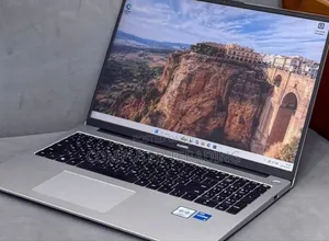 New Laptop Huawei Matebook D 15 8GB Intel Core i5 SSD 512GB