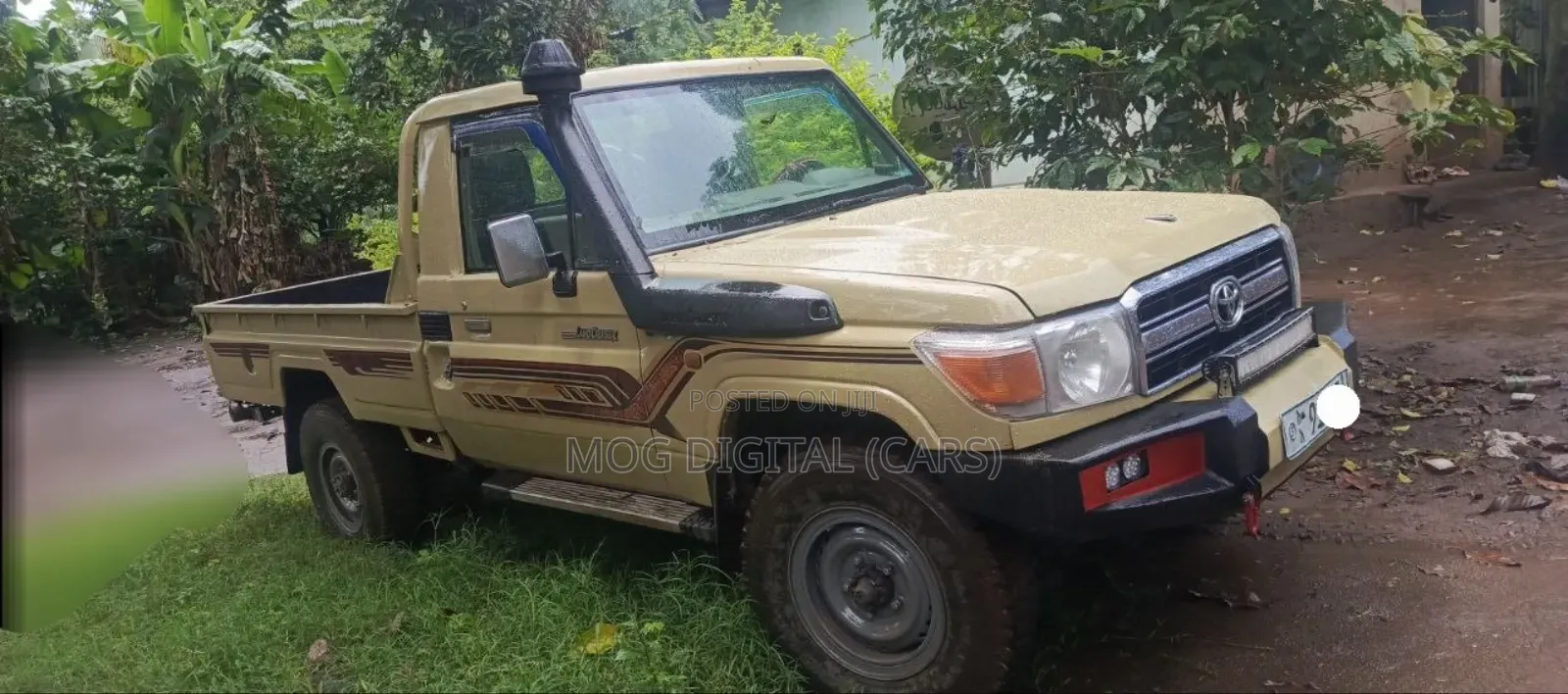 Toyota Land Cruiser 79 Series 2011 Beige