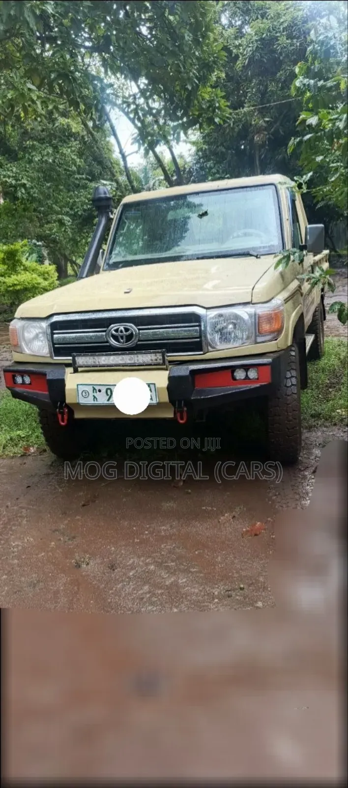 Toyota Land Cruiser 79 Series 2011 Beige