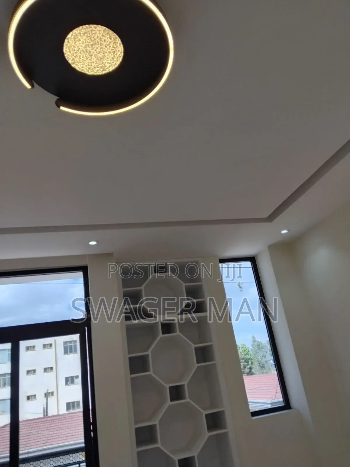 Furnished 10bdrm Townhouse/Terrace in Ayat, Yeka for sale